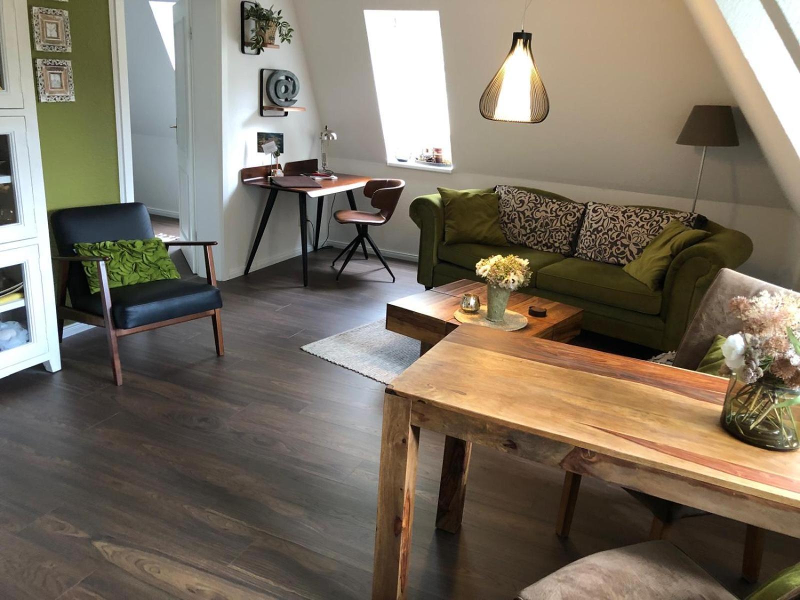 4 Wunderschoene Ferienwohnungen Im Kavaliershaus Schwerin  Exteriör bild